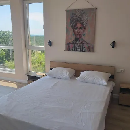 Marron Villa *